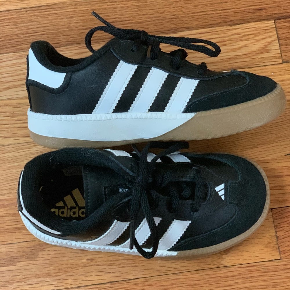 Adidas Samba Sneakers